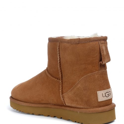 uggs 1800 number